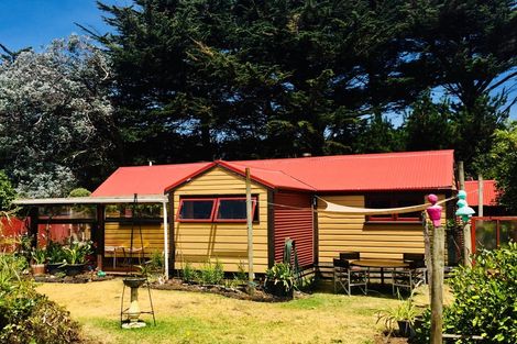 Photo of property in 637 Waitarere Beach Road, Waitarere Beach, Levin, 5510