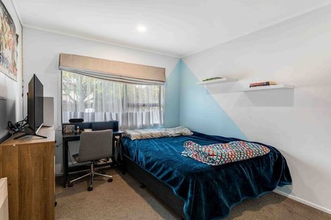 Photo of property in 12 Merida Place, Unsworth Heights, Auckland, 0632