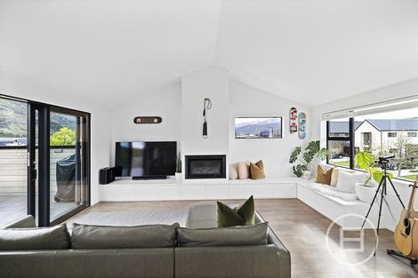 Photo of property in 15 Lorne Street, Lake Hayes, Queenstown, 9304