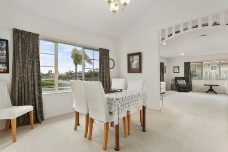 Photo of property in 26 Judd Place, Orewa, 0931