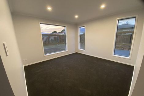 Photo of property in 5a Hinau Street, Tawa, Wellington, 5028