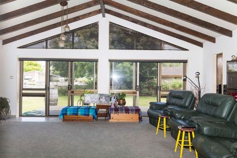 Photo of property in 10 Smith Street, Dannevirke, 4930