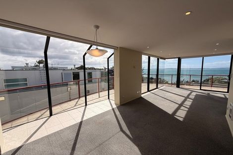 Photo of property in 1/126 Clovelly Road, Bucklands Beach, Auckland, 2012