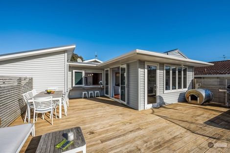 Photo of property in 15 Wilford Street, Woburn, Lower Hutt, 5011