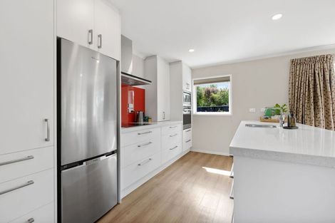 Photo of property in 15a Canberra Place, Redwood, Christchurch, 8051