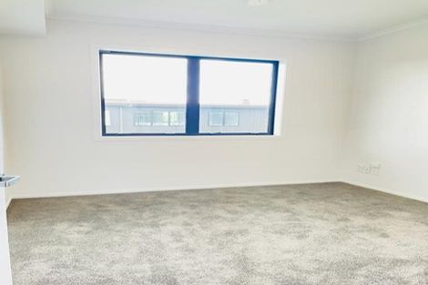 Photo of property in 18/11 Carlos Drive, Flat Bush, Auckland, 2016