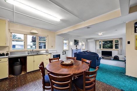 Photo of property in 1 Scotland Street, Patea, 4520