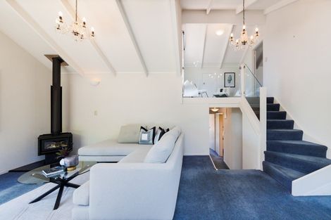 Photo of property in 75a Waterloo Crescent, Hokowhitu, Palmerston North, 4410