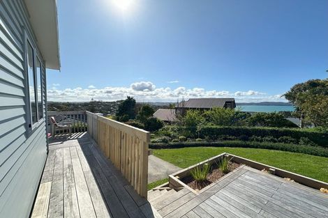 Photo of property in 70a Vipond Road, Stanmore Bay, Whangaparaoa, 0932