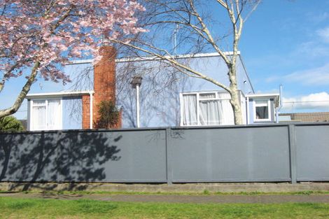 Photo of property in 10 Exeter Street, Brooklands, New Plymouth, 4310