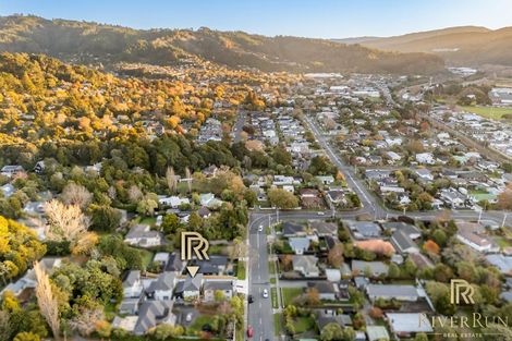 Photo of property in 70b Heretaunga Square, Silverstream, Upper Hutt, 5019