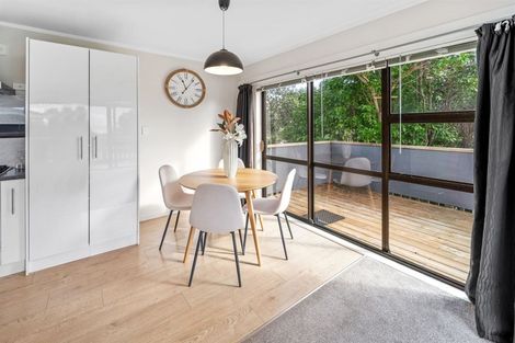 Photo of property in 1/70 William Bayes Place, Red Beach, 0932