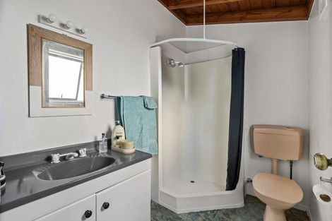 Photo of property in 1/86 Waimumu Road, Massey, Auckland, 0614