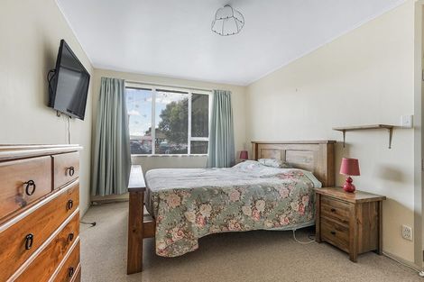 Photo of property in 10 Perry Place, Bader, Hamilton, 3206