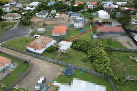 Photo of property in 10 Churchill Crescent, Foxton, 4814