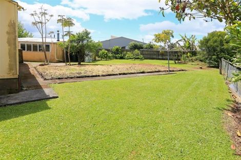 Photo of property in 147 Bruce Mclaren Road, Henderson, Auckland, 0612