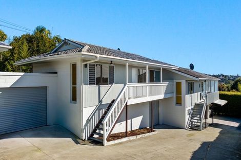Photo of property in 2/63 Ocean View Road, Hillcrest, Auckland, 0627