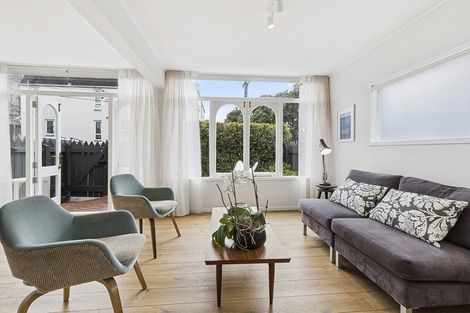 Photo of property in 1/1 Cottleville Terrace, Thorndon, Wellington, 6011