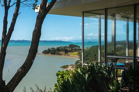 Photo of property in 848 Clevedon Kawakawa Road, Clevedon, Papakura, 2585