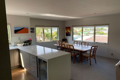 Photo of property in 2/27 Fairway Avenue, Red Beach, 0932