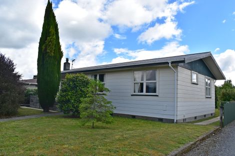 Photo of property in 12 Fisher Place, Carterton, 5713