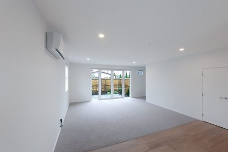 Photo of property in 2/63 Hills Road, Edgeware, Christchurch, 8013