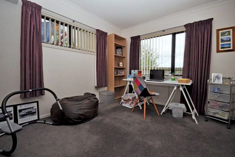 Photo of property in 117 Valley Road, Pukekohe, 2120
