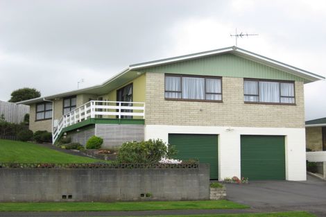 Photo of property in 4 Bronte Place, Whalers Gate, New Plymouth, 4310