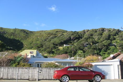 Photo of property in 389 Muritai Road, Eastbourne, Lower Hutt, 5013