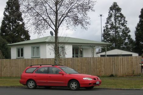 Photo of property in 18 Shelley Jane Place, Dinsdale, Hamilton, 3204