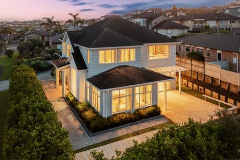 Photo of property in 52 Chesterfield Way, Orewa, 0931