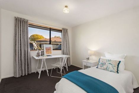 Photo of property in 1/18 Winters Road, Redwood, Christchurch, 8051