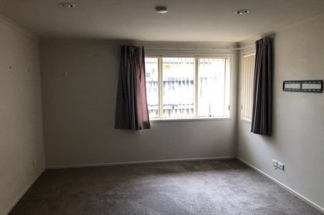 Photo of property in 16 Nobleman Place, Hamilton East, Hamilton, 3216