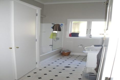Photo of property in 336 The Terrace, Te Aro, Wellington, 6011