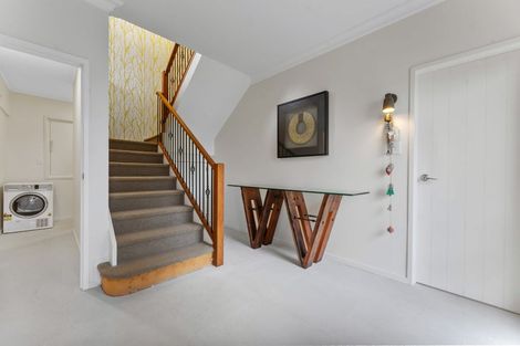 Photo of property in 31 Barlow Place, Chatswood, Auckland, 0626