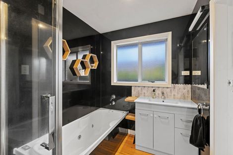 Photo of property in 4 Erin Crescent, Mairehau, Christchurch, 8013