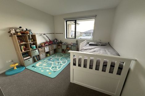 Photo of property in 8 Te Kanawa Lane, Rolleston, 7615