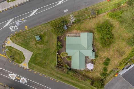 Photo of property in 69 Waimea Road, Waikanae Beach, Waikanae, 5036