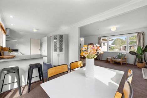 Photo of property in 17 Veronica Avenue, Marewa, Napier, 4110