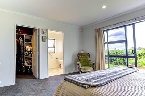 Photo of property in 97 Farnborough Drive, Grandview Heights, Hamilton, 3200