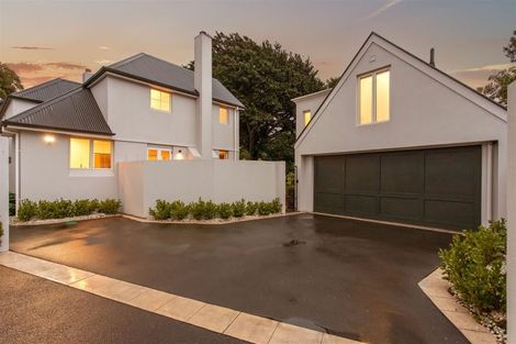 Photo of property in 25 Chepstow Avenue, Fendalton, Christchurch, 8052