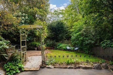 Photo of property in 36 Glenross Street, Glenross, Dunedin, 9011