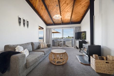 Photo of property in 38 Saint James Street, Richmond Heights, Taupo, 3330