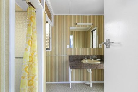 Photo of property in 16-18 Konini Street, Eastbourne, Lower Hutt, 5013