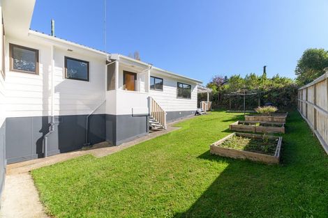Photo of property in 2/68 View Road, Henderson, Auckland, 0612
