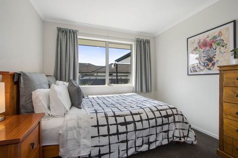 Photo of property in 5 Vantage Place, Omokoroa, 3114