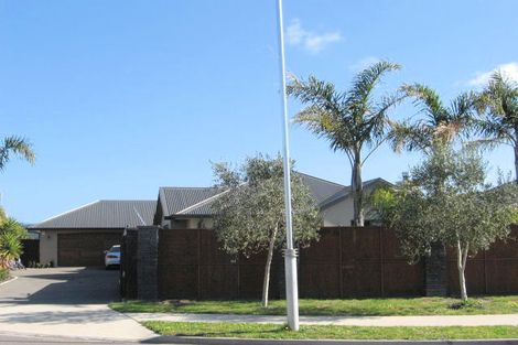 Photo of property in 52 Oreti Crescent, Papamoa Beach, Papamoa, 3118