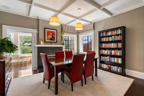 Photo of property in 84 Bolton Street, Kelburn, Wellington, 6012