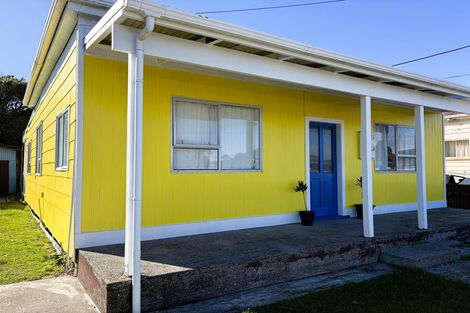 Photo of property in 83 Bright Street, Cobden, Greymouth, 7802
