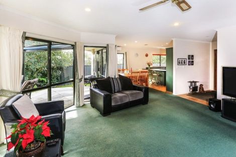 Photo of property in 16 Warriston Avenue, Waiuku, 2123